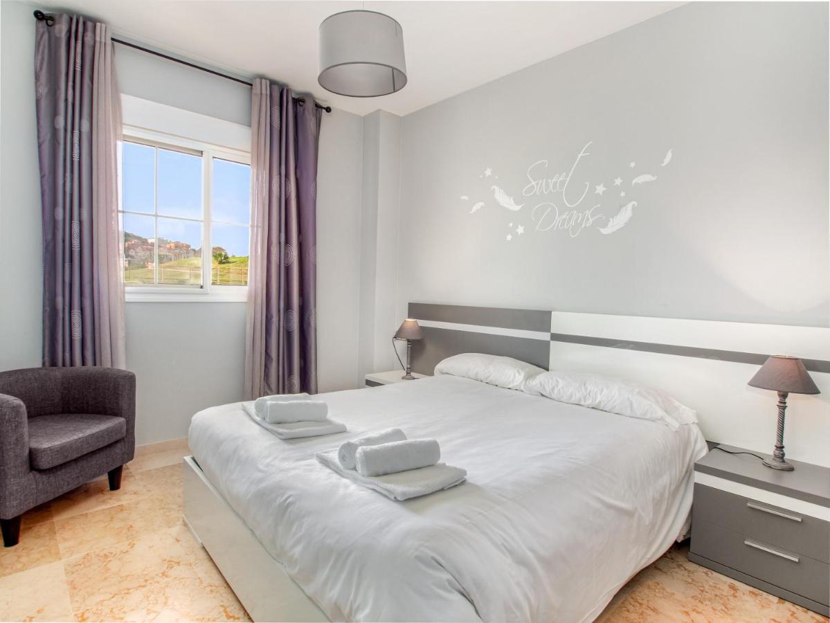 2091- Apt Close From All Amenities 마닐바 외부 사진