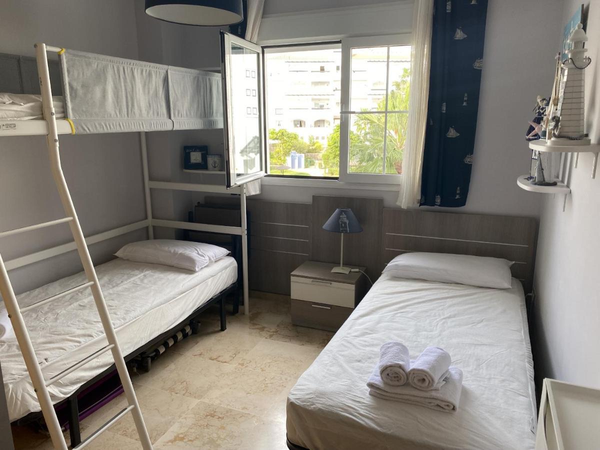 2091- Apt Close From All Amenities 마닐바 외부 사진